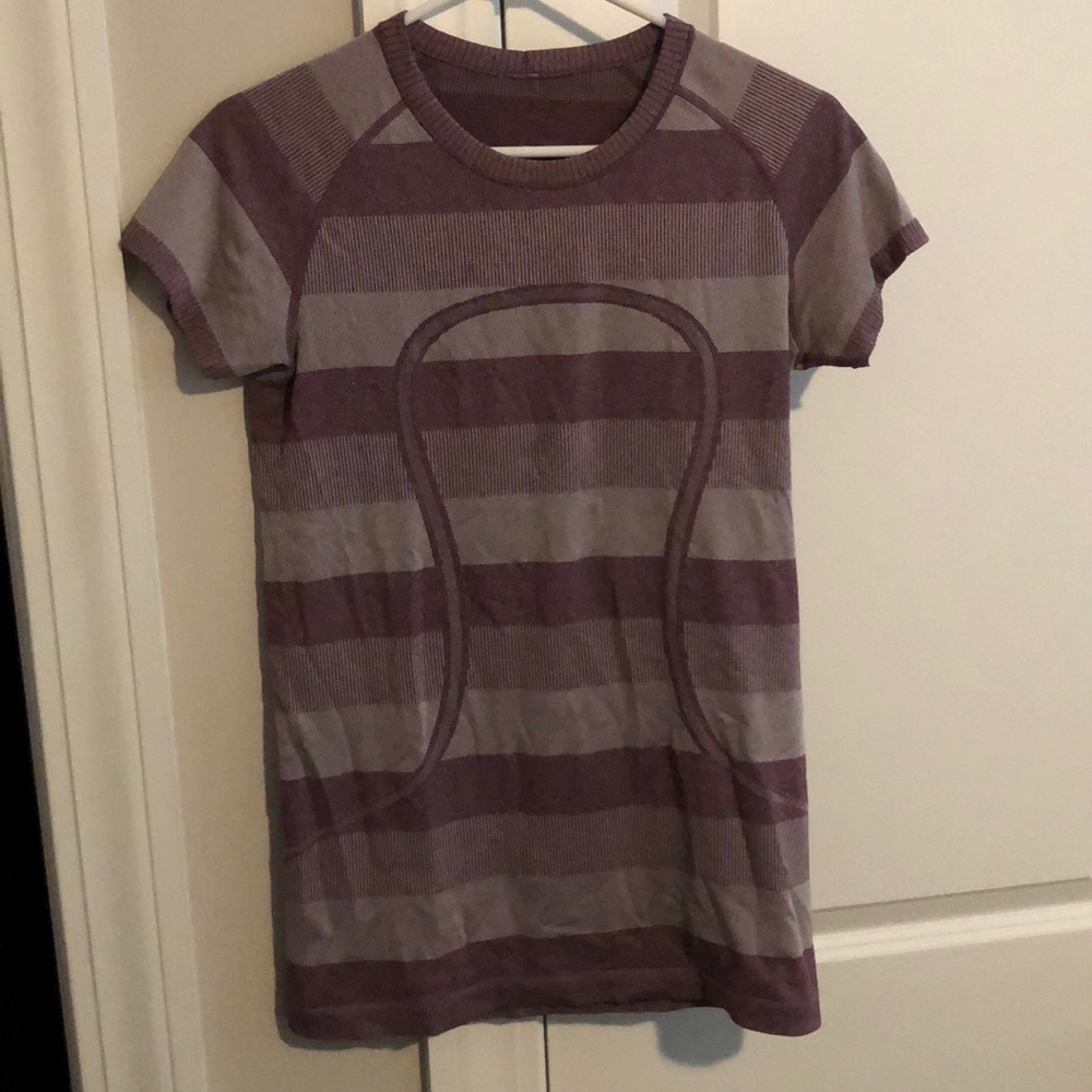 Lululemon Workout shirt - Picture 1 of 1